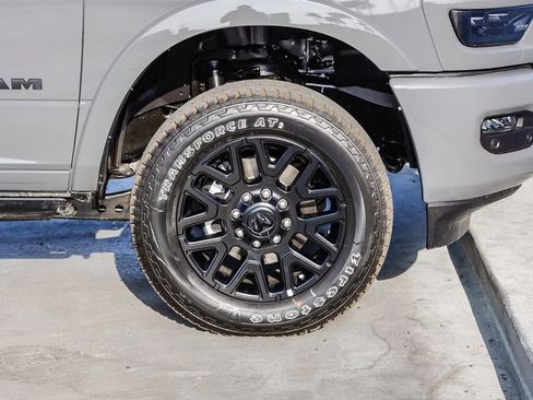 New 2026 RAM 2500 Limited AWD/4WD image 11