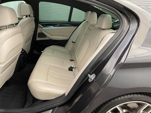 Used 2020 BMW M550i xDrive w/ Premium Package AWD/4WD image 24