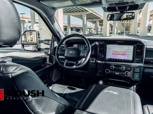 New 2026 Ford F250 Lariat w/ Black Appearance Package AWD/4WD image 29