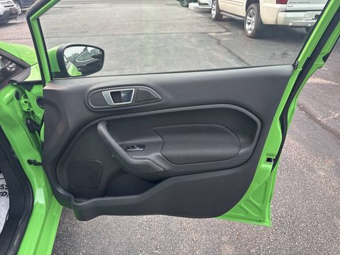 Used 2014 Ford Fiesta SE w/ Equipment Group 201A FWD image 24