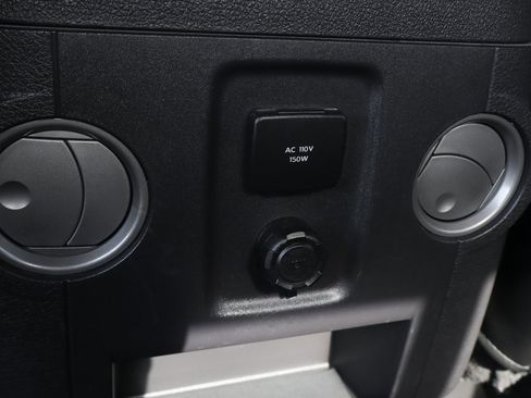 Used 2013 Ford F250 Lariat w/ FX4 Off Road Pkg image 41