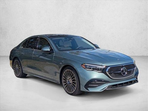 Used 2026 Mercedes-Benz E 450 4MATIC Sedan image 7