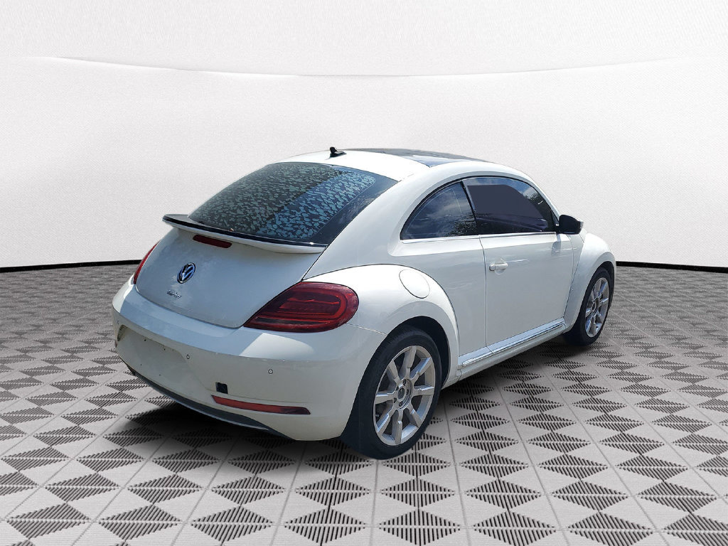Used 2018 Volkswagen Beetle 2.0T SE FWD image 5