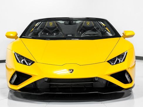 Used 2022 Lamborghini Huracan EVO RWD image 8