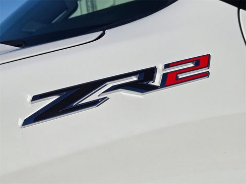 Used 2025 Chevrolet Silverado 1500 ZR2 w/ Technology Package image 35