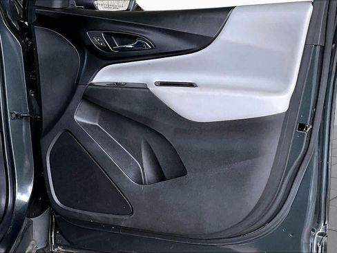 Used 2021 Chevrolet Equinox LS w/ LS Convenience Package FWD image 22