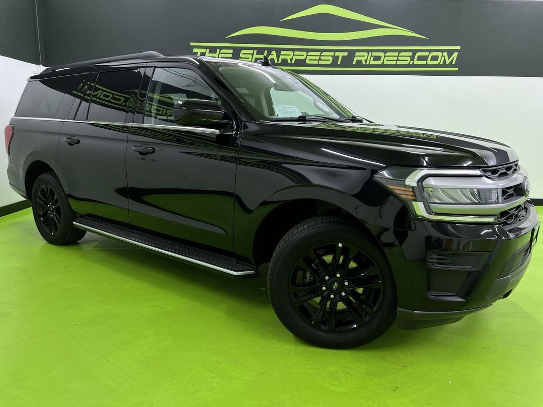 Used 2023 Ford Expedition Max XLT AWD/4WD image 1