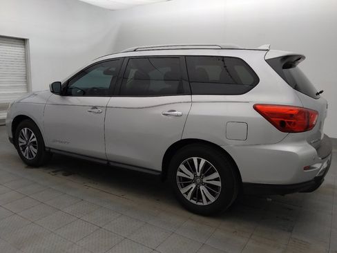 Used 2020 Nissan Pathfinder SV FWD image 3