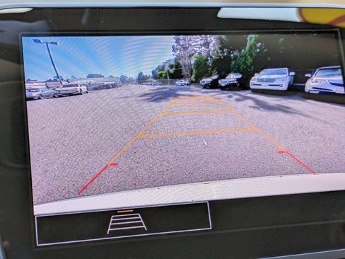 Used 2024 Chevrolet Malibu LT FWD image 20