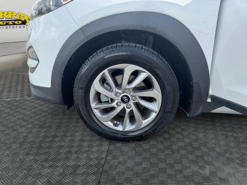 Used 2018 Hyundai Tucson SEL Plus AWD/4WD image 19