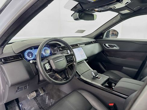 Used 2025 Land Rover Range Rover Velar Dynamic SE image 9