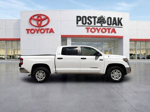 Used 2018 Toyota Tundra SR5 w/ SR5 Upgrade Package AWD/4WD image 10