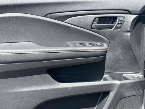 Certified 2025 Honda Ridgeline TrailSport+ image 17
