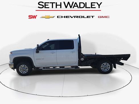 Used 2024 Chevrolet Silverado 2500 LT w/ Convenience Package AWD/4WD image 4