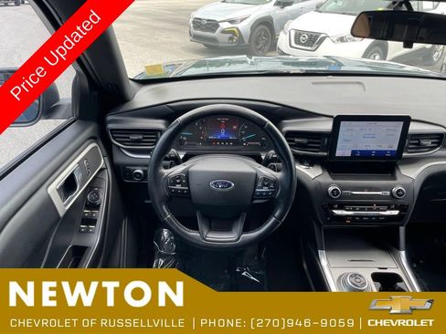 Used 2020 Ford Explorer XLT w/ Equipment Group 202A RWD image 20