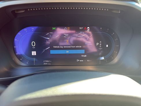 Used 2023 Volvo XC40 B5 Plus w/ Protection Package Premier image 15