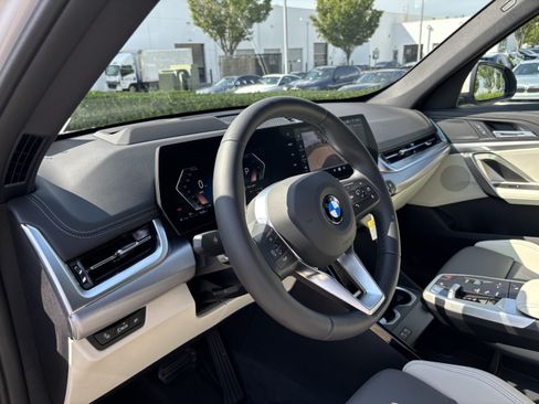 New 2027 BMW X1 xDrive28i AWD/4WD image 16