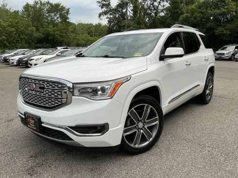 Used 2019 GMC Acadia Denali AWD/4WD image 1