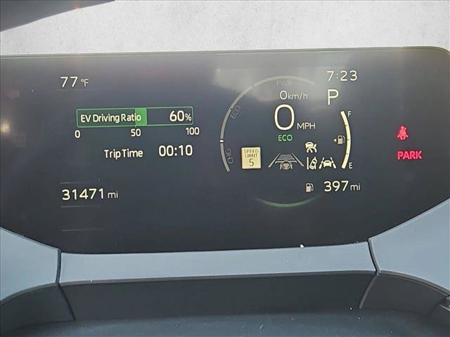 Used 2025 Toyota Prius LE FWD image 14
