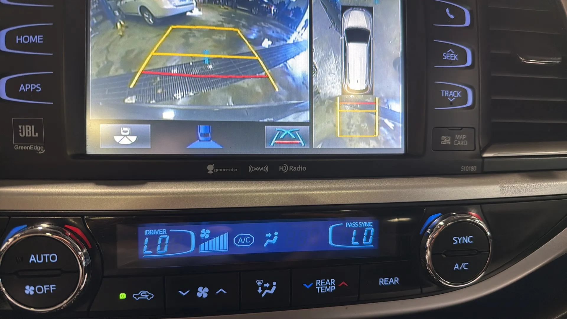 Used 2018 Toyota Highlander Limited Platinum AWD/4WD image 22