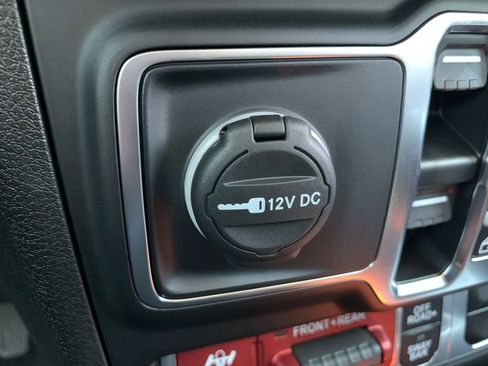 New 2025 Jeep Gladiator Rubicon w/ Safety Group image 13