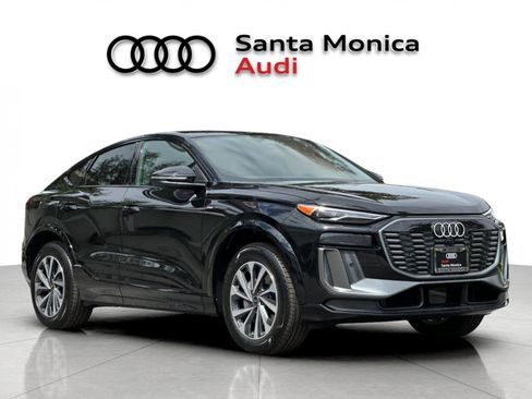 New 2027 Audi SQ6 e-tron Premium AWD/4WD image 9