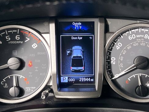 Used 2022 Toyota Tacoma SR5 w/ Technology Package image 23