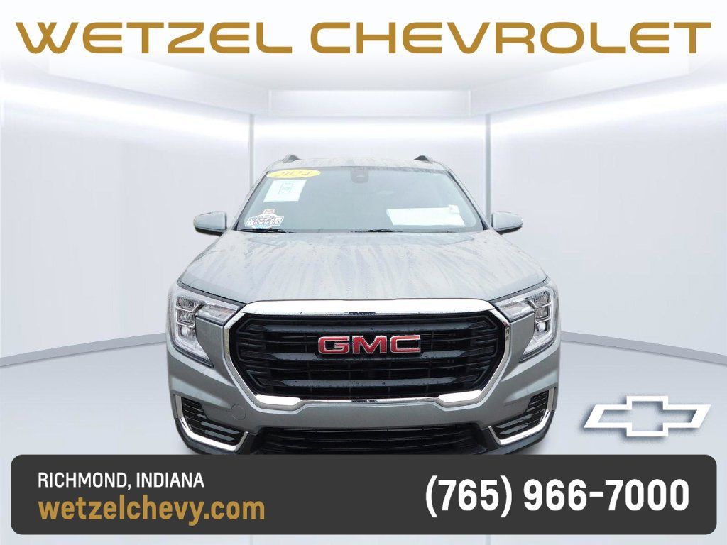 Certified 2024 GMC Terrain SLE w/ Driver Convenience Package AWD/4WD image 8
