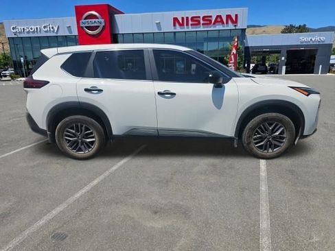 Used 2023 Nissan Rogue S FWD image 7