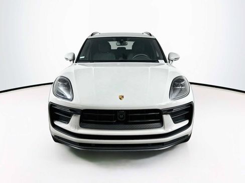 New 2026 Porsche Macan AWD/4WD image 6