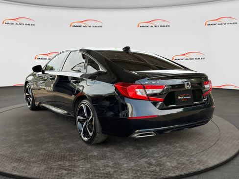 Used 2018 Honda Accord Sport image 8