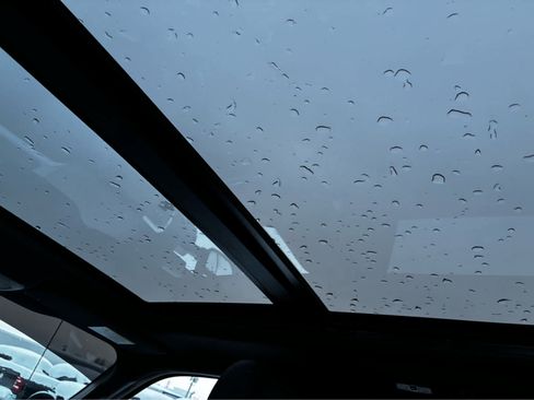 Used 2021 Ford F150 Lariat w/ Equipment Group 502A High image 22