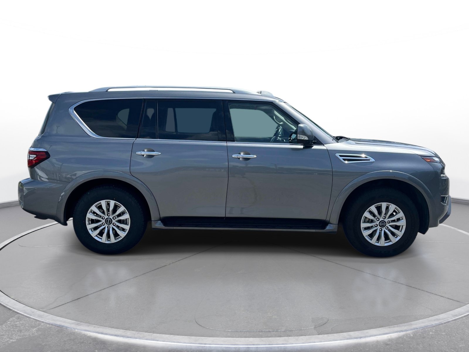 Used 2024 Nissan Armada SV RWD image 3