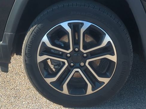 Used 2022 Jeep Compass Limited w/ Sun and Sound Group image 10