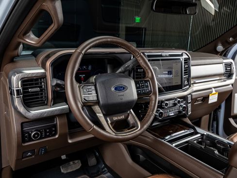 Used 2026 Ford F450 King Ranch w/ Chrome Package image 17