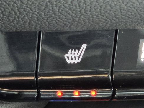 Used 2023 Chevrolet Blazer LT w/ Convenience Package image 9