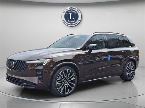 New 2026 Volvo XC90 B6 Ultra w/ Lounge Package image 2