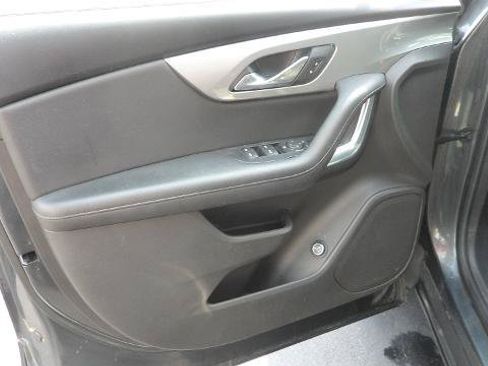 Used 2019 Chevrolet Blazer LT FWD image 20