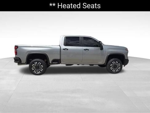 Certified 2026 Chevrolet Silverado 2500 ZR2 AWD/4WD image 6