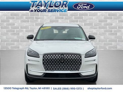 Used 2023 Lincoln Corsair AWD w/ Equipment Group 101A image 2