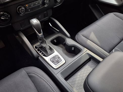 New 2026 Nissan Frontier SV AWD/4WD image 17