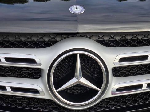 Used 2017 Mercedes-Benz GLS 450 4MATIC image 24