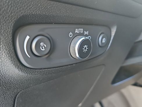 Used 2020 Buick Encore GX Preferred w/ Cold Weather Comfort Package image 30