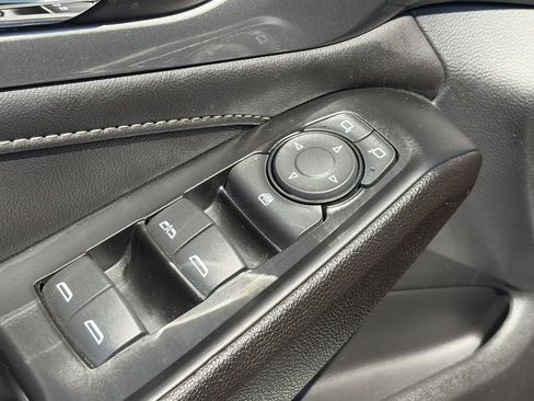 Used 2023 Chevrolet Traverse LT w/ LPO, Floor Liner Package AWD/4WD image 22