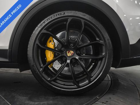 Used 2023 Porsche Cayenne Turbo GT image 32