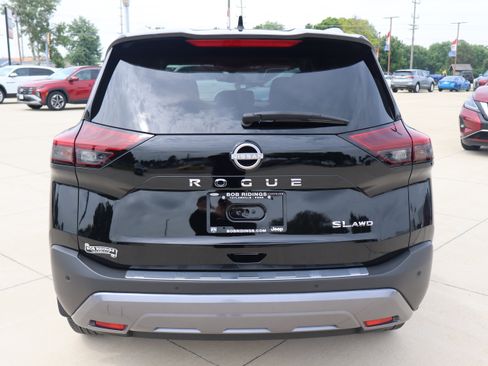Used 2023 Nissan Rogue SL w/ SL Premium Package AWD/4WD image 7