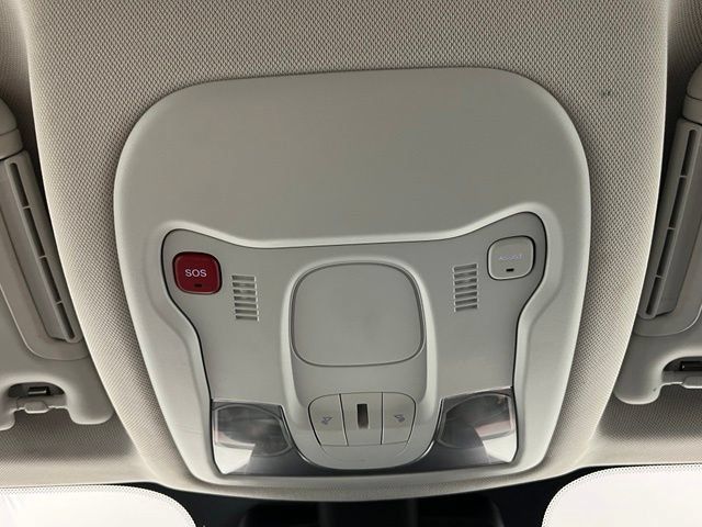 Used 2023 Jeep Renegade Latitude AWD/4WD image 18
