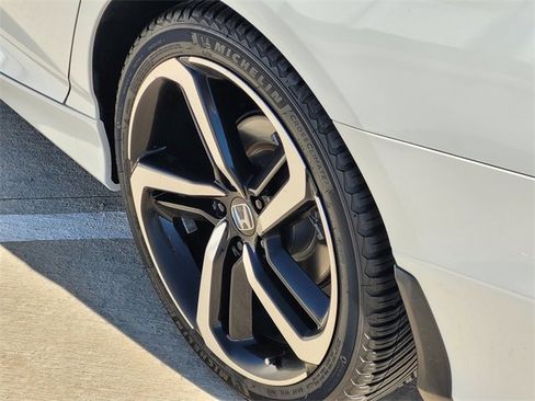 Used 2022 Honda Accord Sport image 7