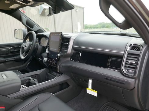 New 2026 RAM 1500 Limited AWD/4WD image 13