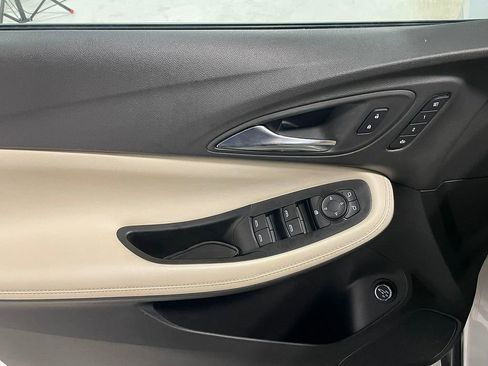 Used 2023 Buick Encore GX Essence w/ Experience Buick Package image 19